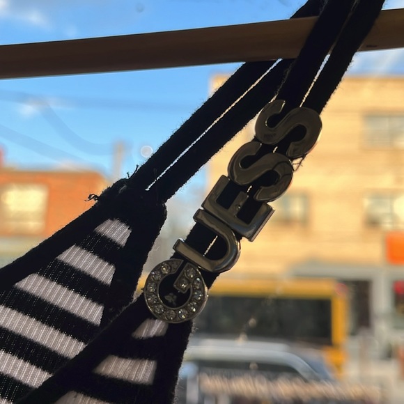 GUESS SMALL TANK - Picture 2 of 2